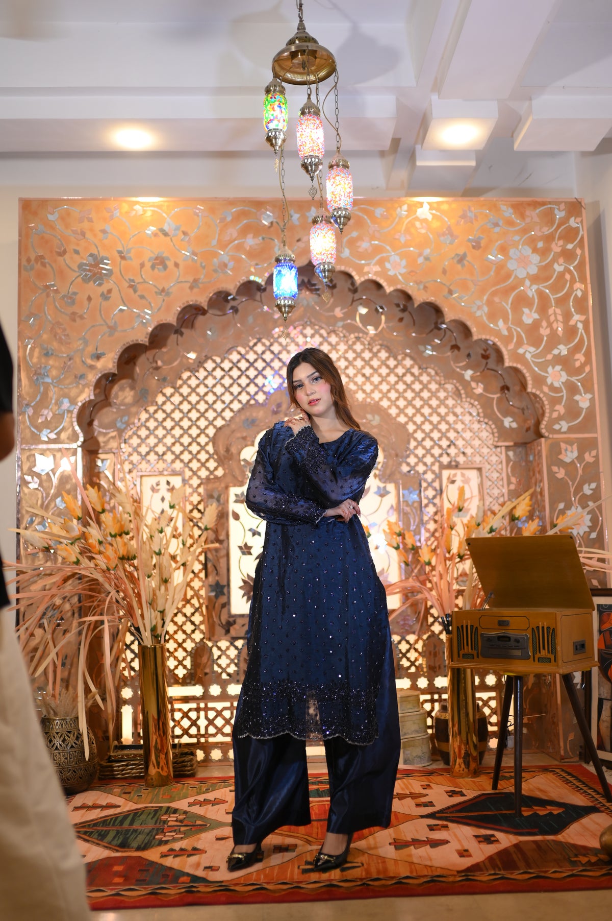 NAVY NOOR